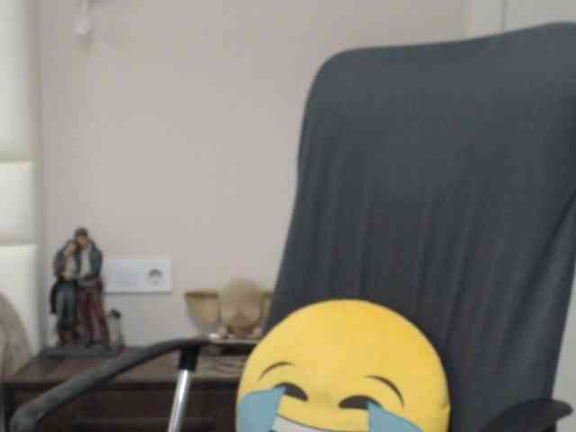 aniutkamau webcam