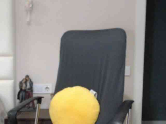 aniutkamau webcam