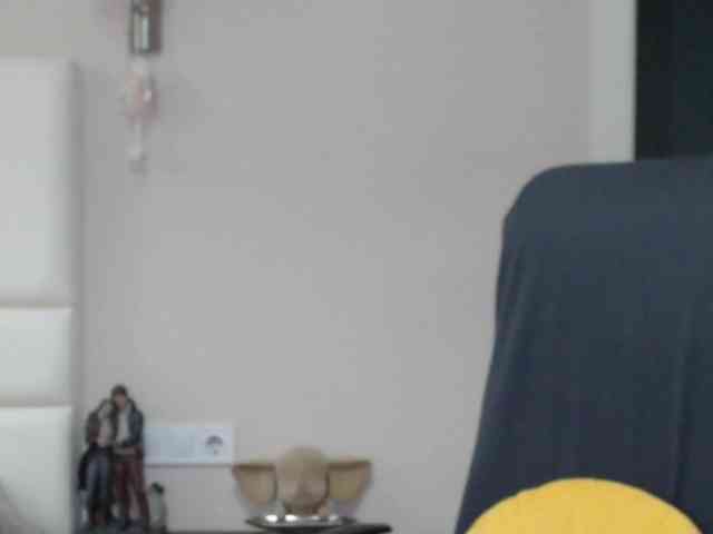 aniutkamau webcam