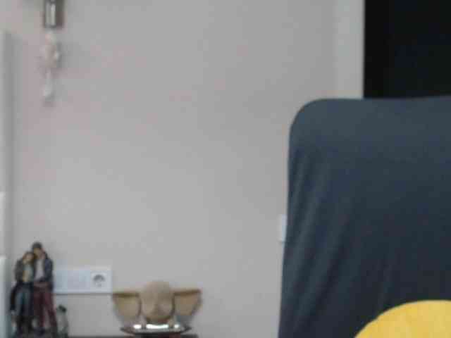 aniutkamau webcam