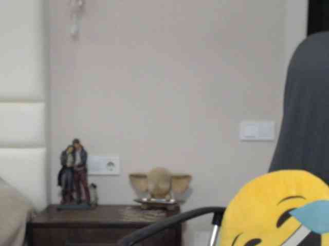 aniutkamau webcam