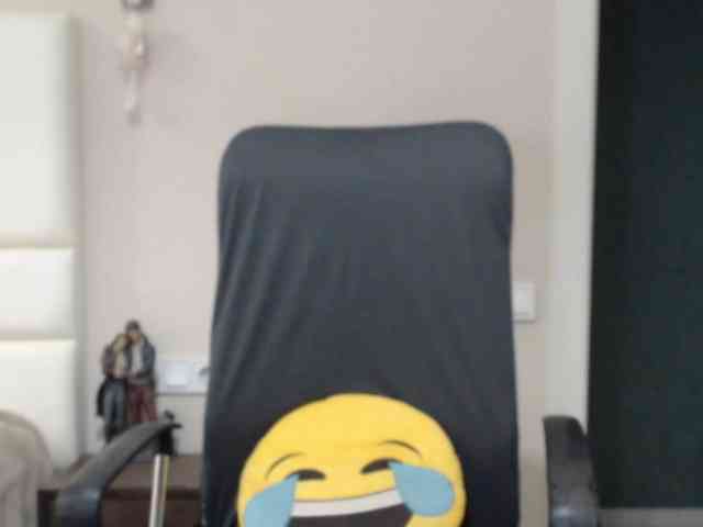 aniutkamau webcam