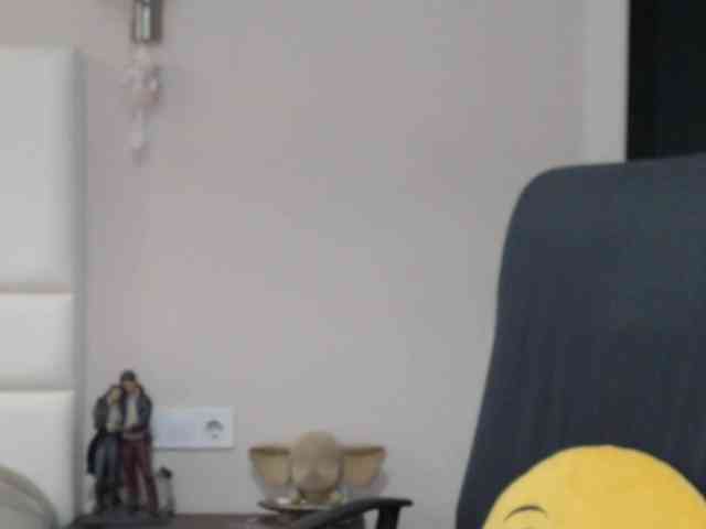 aniutkamau webcam