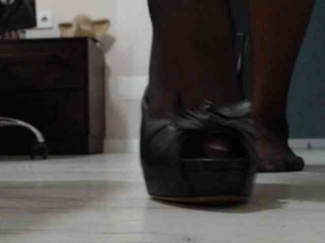 aniutkamau webcam