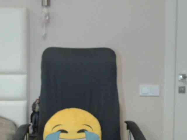 aniutkamau webcam