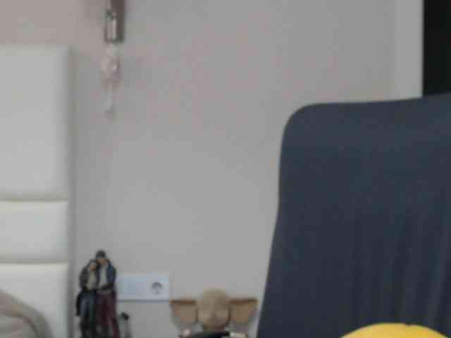 aniutkamau webcam