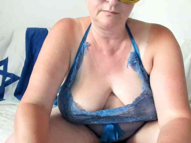 IsraelyGirl webcam