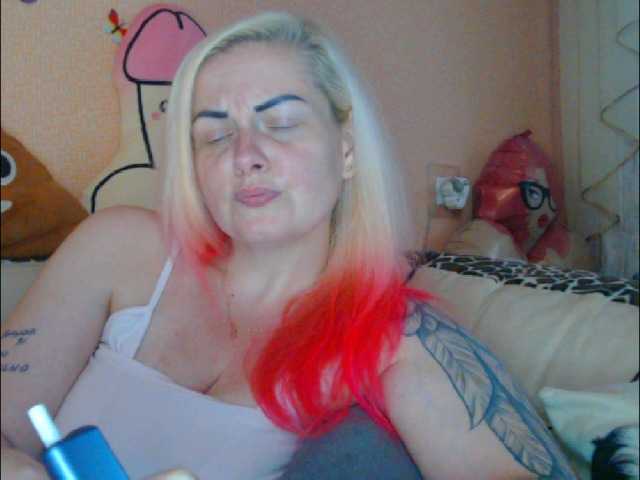 melek-7250 live cam on BongaCams