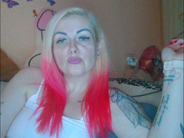 melek-7250 live cam on BongaCams