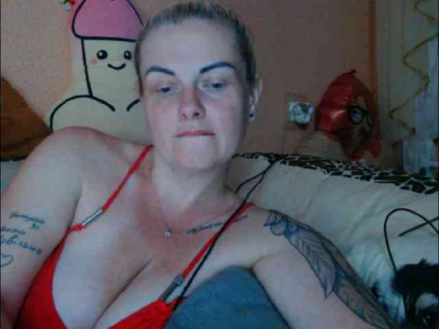 LazyPussy webcam