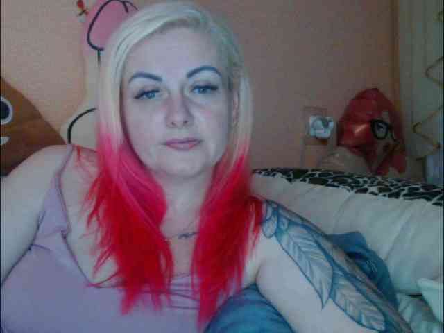 LazyPussy webcam