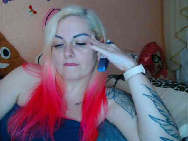 LazyPussy webcam