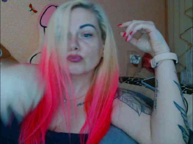 LazyPussy webcam