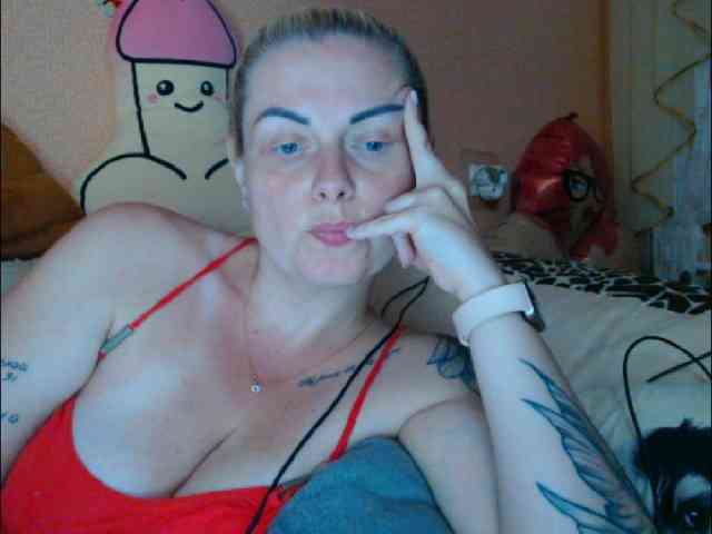 LazyPussy webcam