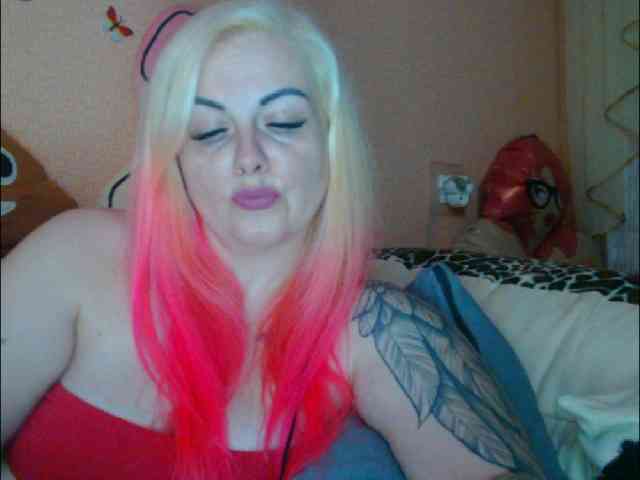 LazyPussy webcam