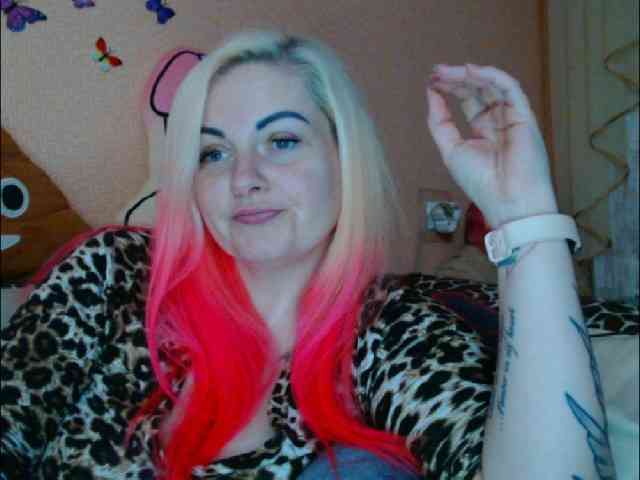 LazyPussy webcam