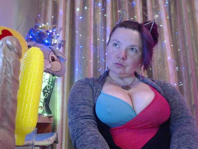 VIPLLLaraVIP's BongaCams show and profile