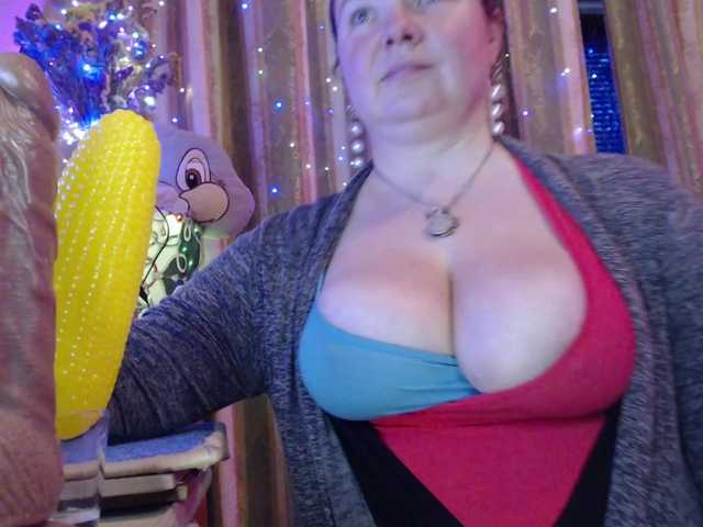 VIPLLLaraVIP's BongaCams show and profile