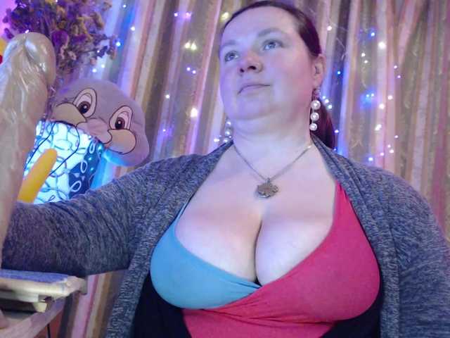 VIPLLLaraVIP's BongaCams show and profile