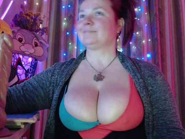 VIPLLLaraVIP webcam