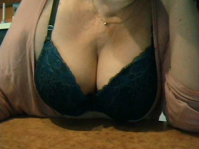 GapeMyHole live cam on BongaCams