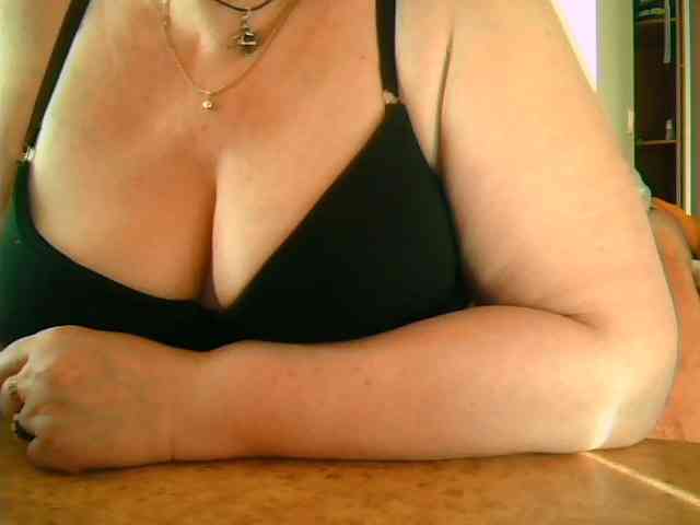 GapeMyHole webcam