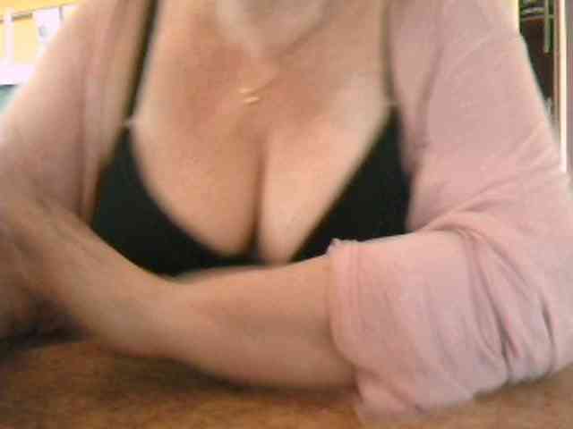 GapeMyHole webcam