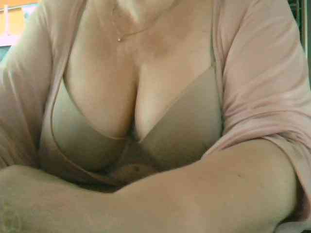 GapeMyHole webcam