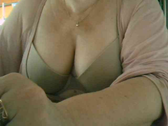 GapeMyHole webcam