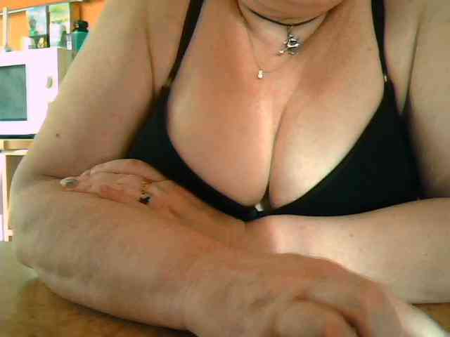 GapeMyHole webcam