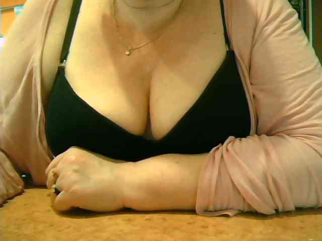 GapeMyHole webcam