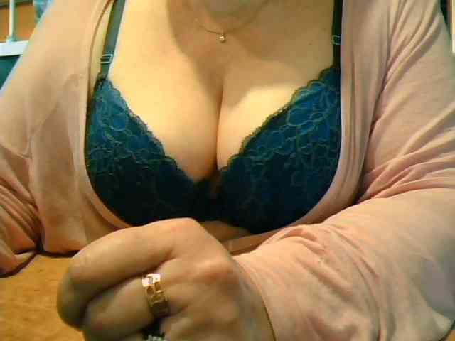 GapeMyHole webcam