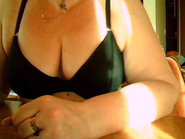 GapeMyHole webcam