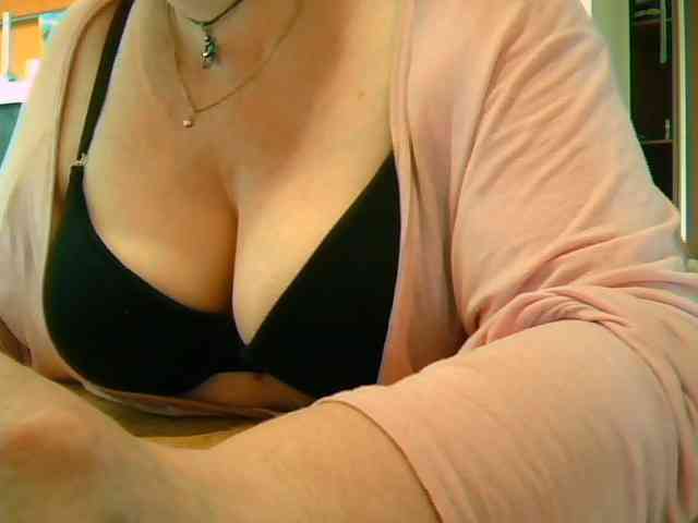 GapeMyHole webcam