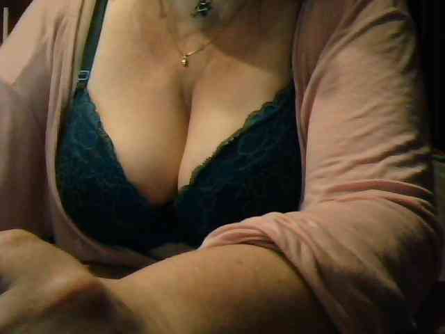 GapeMyHole webcam