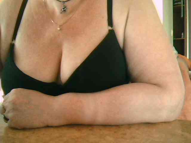 GapeMyHole webcam