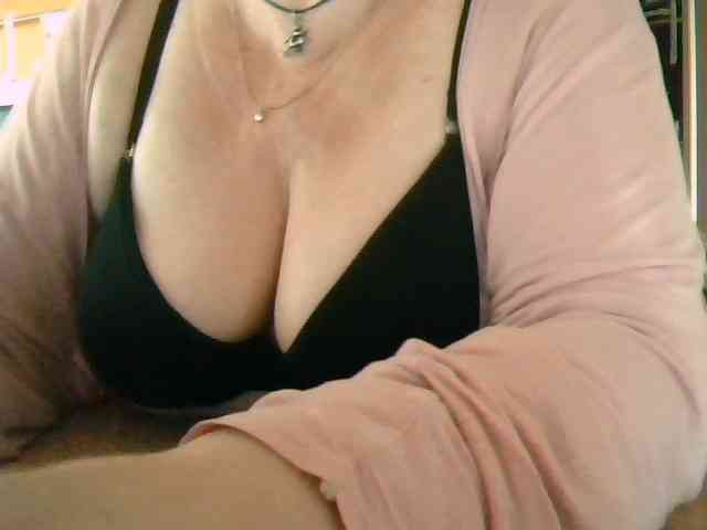 GapeMyHole webcam