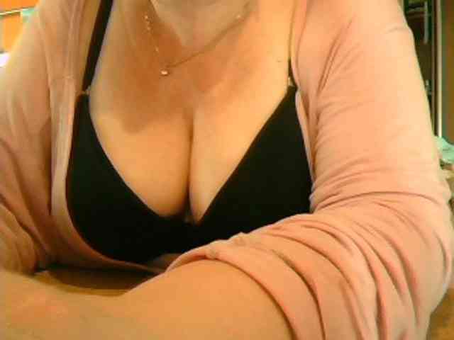 GapeMyHole webcam
