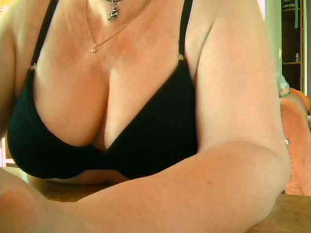 GapeMyHole webcam