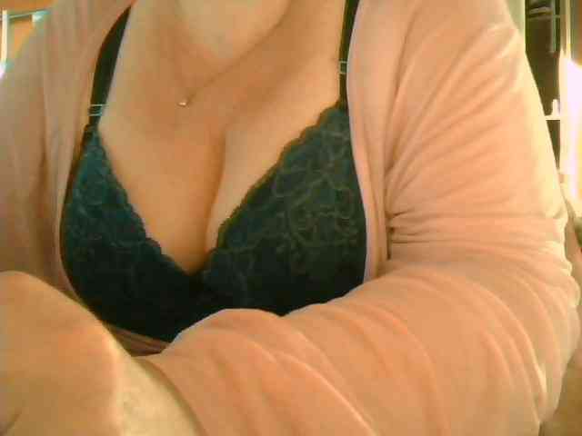 GapeMyHole webcam
