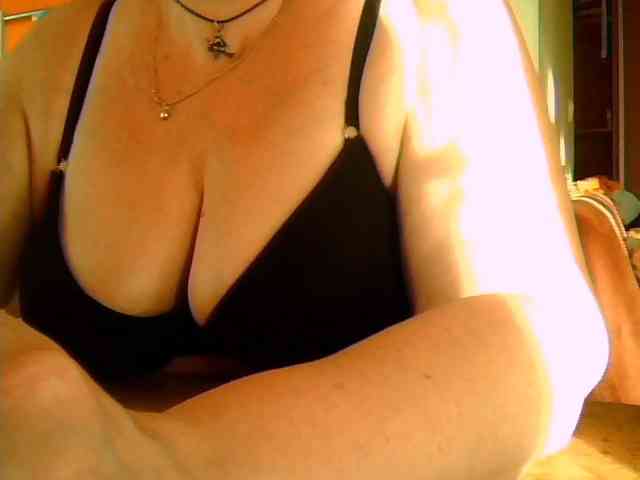 GapeMyHole webcam