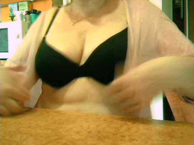 GapeMyHole webcam