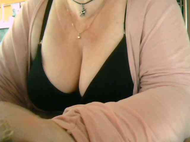 GapeMyHole webcam