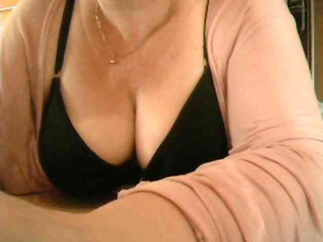 GapeMyHole webcam