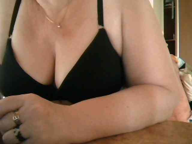 GapeMyHole webcam