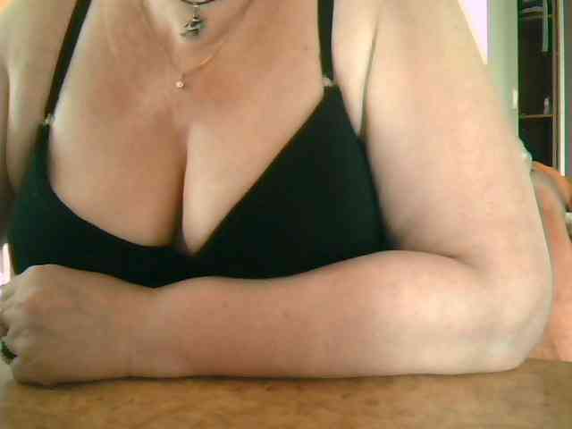 GapeMyHole webcam