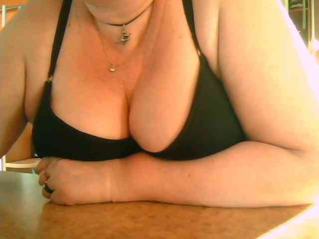 GapeMyHole webcam