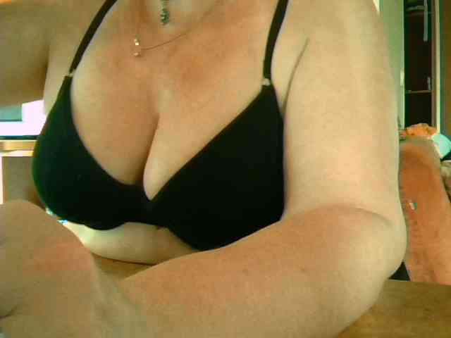 GapeMyHole webcam