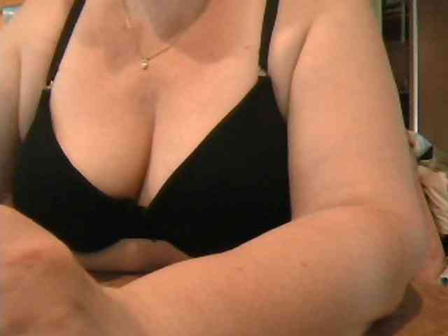 GapeMyHole webcam