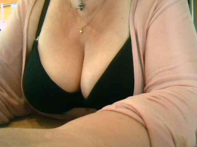 GapeMyHole webcam